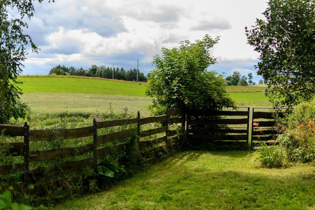 Zakatek Szczescia Eko Agroturystyka Kiwity Exterior foto